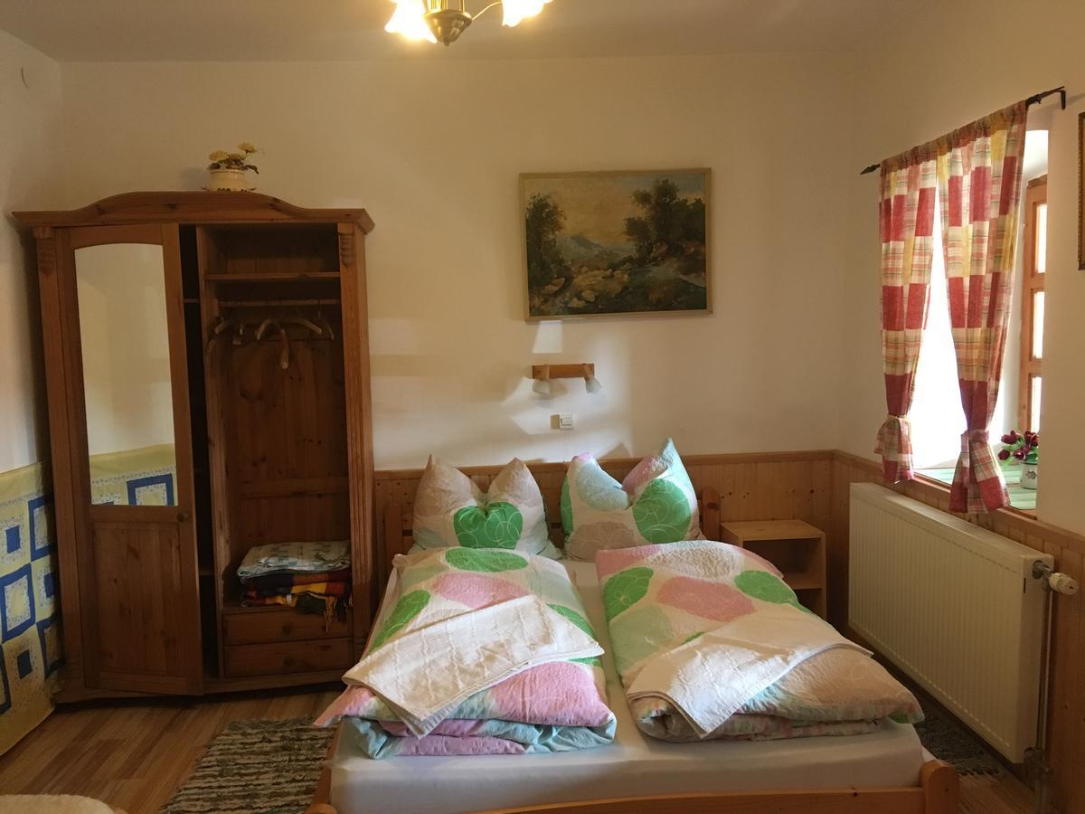 Bakonyi * Eplény